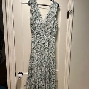 Floral maxi dress - size L